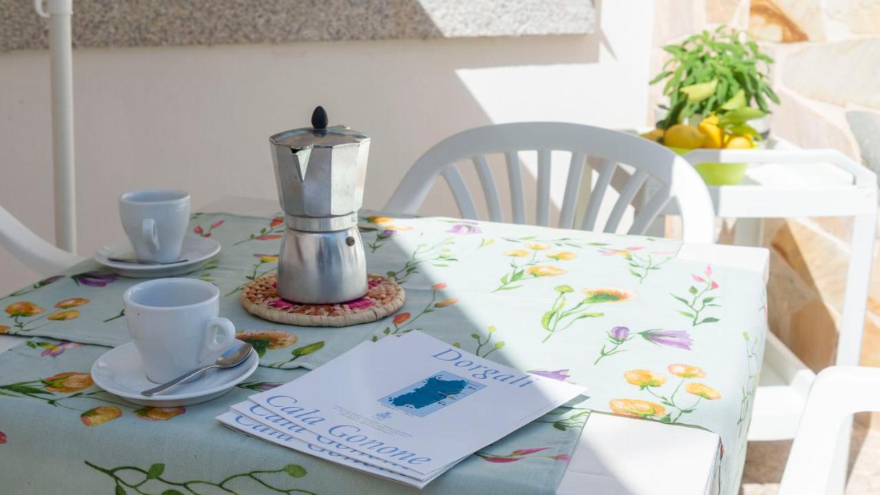 Casa Dei Lecci - Cala Gonone Apartment Bagian luar foto